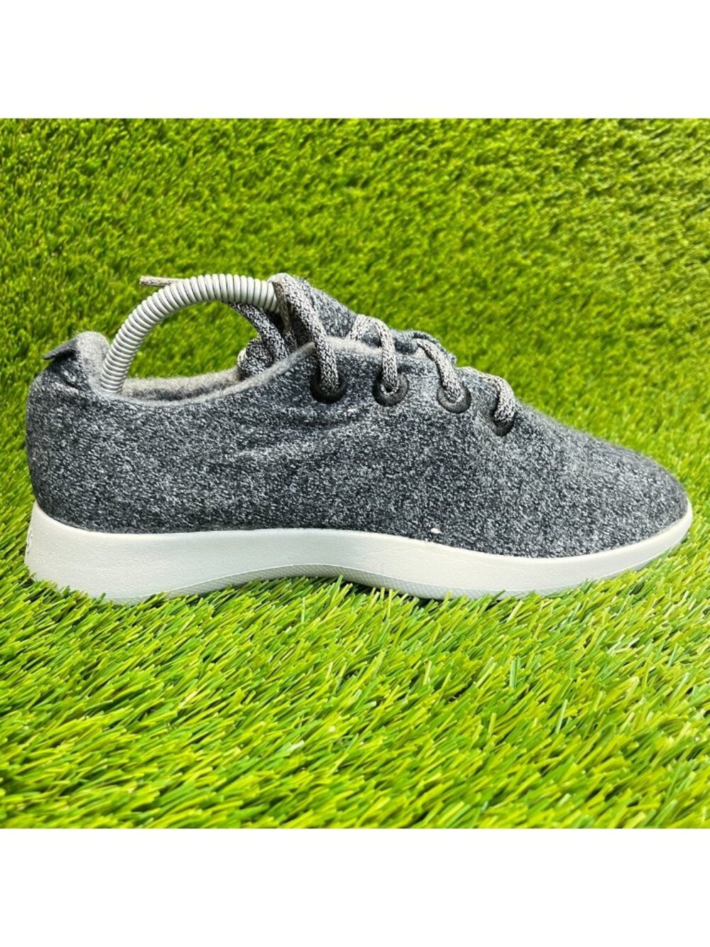 Allbirds Wool Runners Mens Size 9 Gray White Athletic Walking Shoes Sneakers